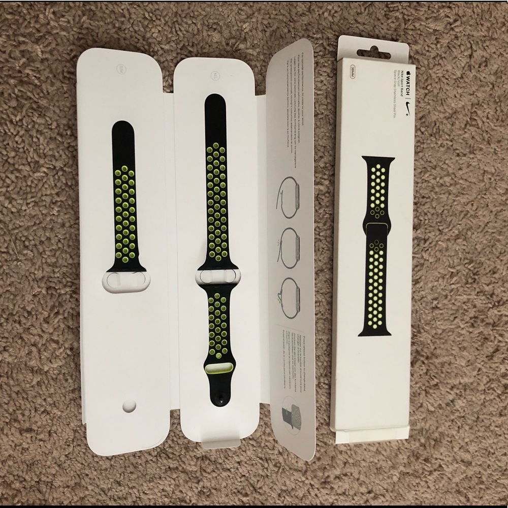 Apple Watch band (Nike) NWT